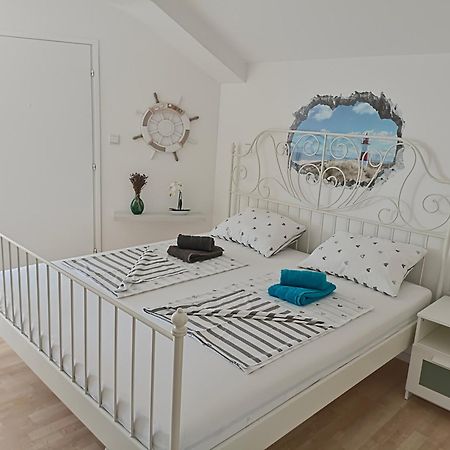 Seny&Siky Apartment Crikvenica Ngoại thất bức ảnh